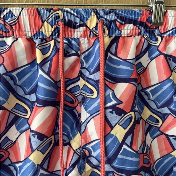 Vineyard Vines Linear Tropics Chappy Trunks Mens Medium Pink Blue Swim Shorts - Picture 5 of 9